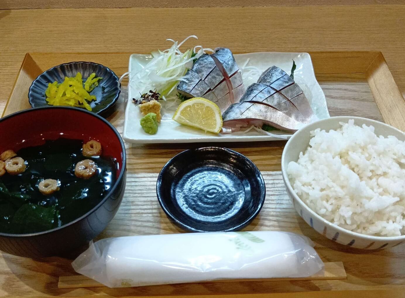 ほろ酔い鯖の刺身定食